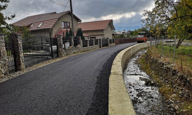 Începe asfaltarea străzilor secundare din Prundu Bârgăului!